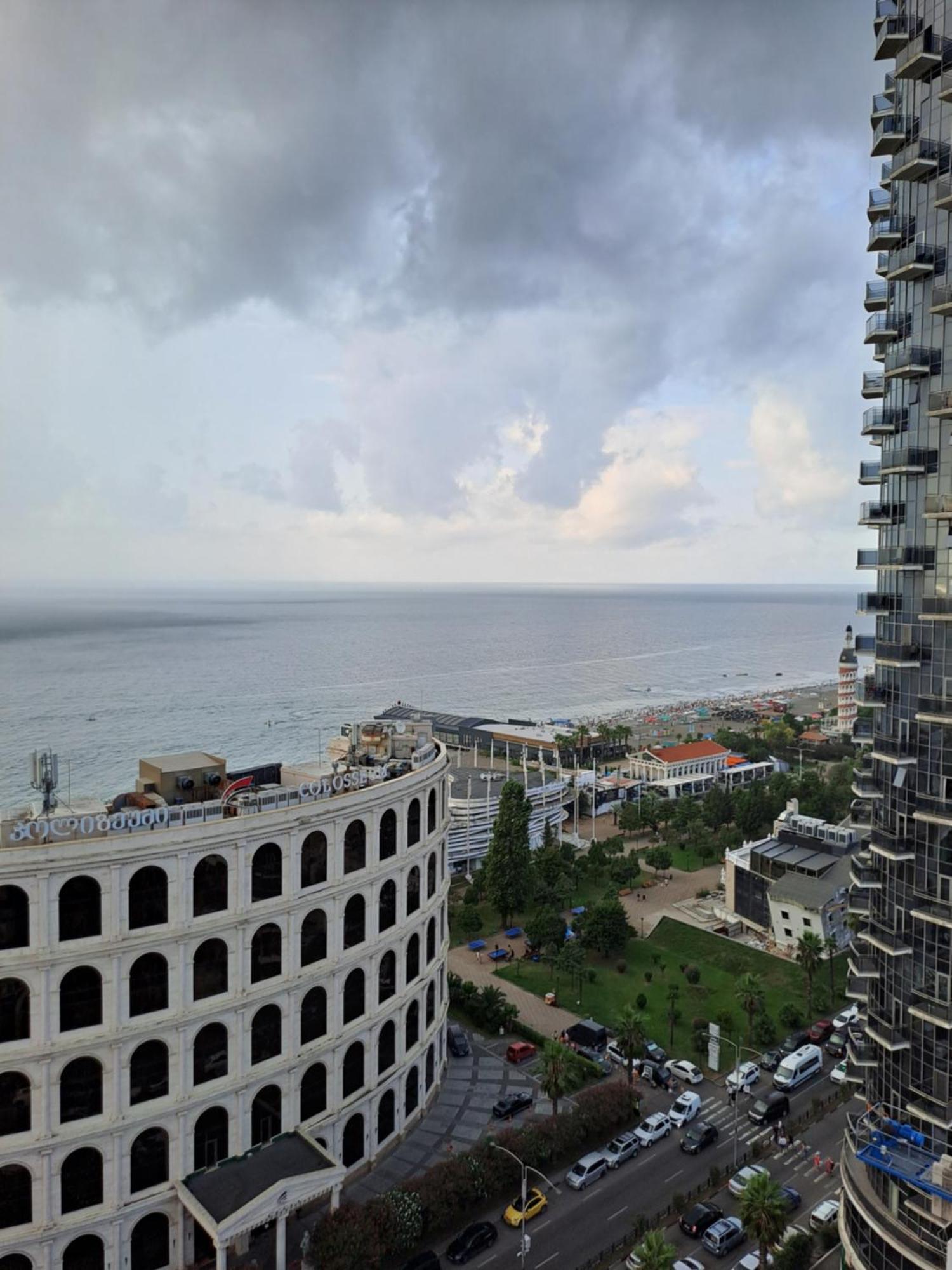Welcome Orbi Batumi Sea View Lägenhet Exteriör bild