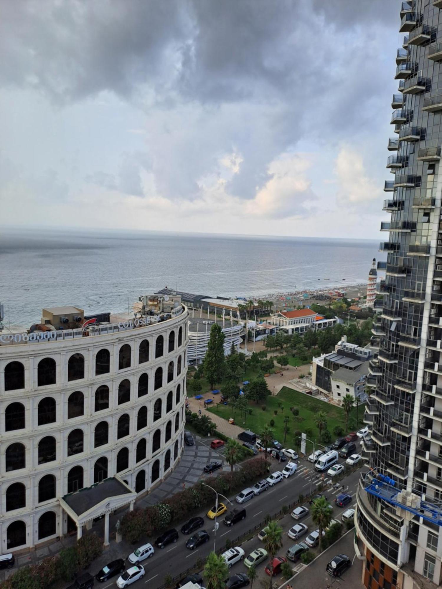 Welcome Orbi Batumi Sea View Lägenhet Exteriör bild